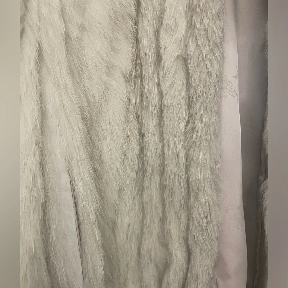 Vintage Fur Coat with Earmuffs - Picture 5 of 11
